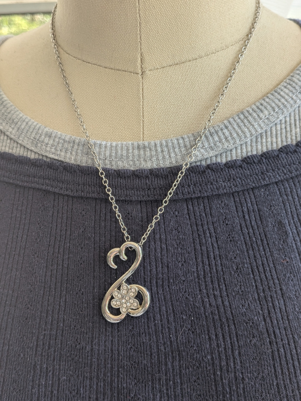 Silver Tone Rhinestone Dog Paw Print Open Heart Pendant Chain Necklace
